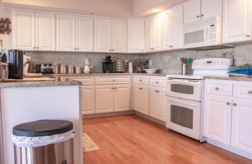 Spring Hill House | Paradise at it's finest , gulf front, heated Pool/Jacuzzi/kayaks/bicycles .