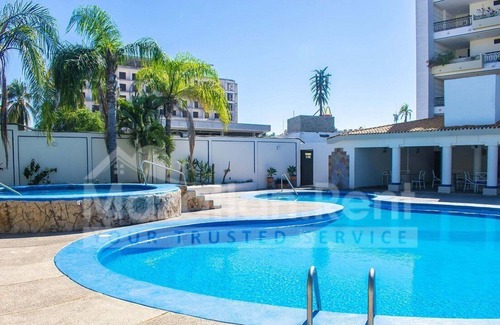 Lomas de Mazatlan Hotel | Paradise Bay