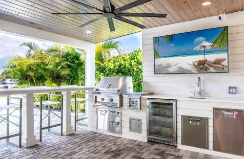 Indian Rocks Beach House | Paradise Cove
