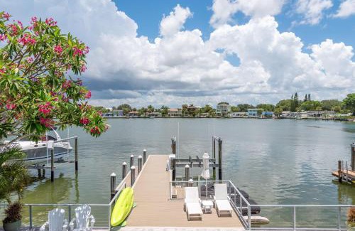 Indian Rocks Beach House | Paradise Cove
