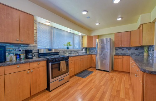 Olympia Fields House | Paradise Estates is a tranquil ranch style home close to walking trail, shopping