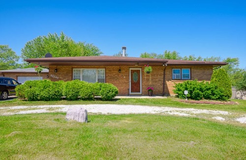 Olympia Fields House | Paradise Estates is a tranquil ranch style home close to walking trail, shopping