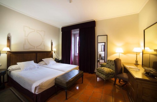 Monforte de Lemos Hotel | Parador de Monforte de Lemos