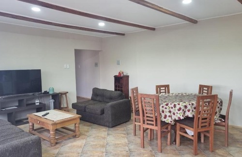 Melipilla Ski Chalet | Parcela en Melipilla, con casa en valle