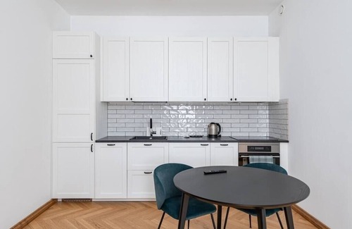 Kaunas Apartment | Park Avenue Apartments No.6 by Hostlovers