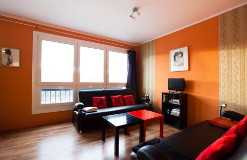 Friedrichshain Apartment | Park & City ALEX 4BRA 2 Bäder2 kitchens computer wifi park 30m Alexanderplatz 300m