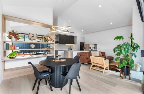 Ocean Grove Apartment | Park Place Luxe - 12pm checkout - Central location