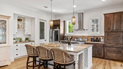 WaterSound Beach House | Parker by AvantStay Radiant Home w Stunning Design Close to Beach