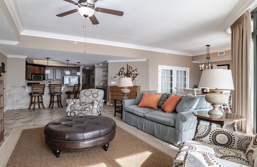 Orange Beach Condo | PARKING LEVEL,BEACHFRONT! Lovely 3BR/4BA at Oasis, formerly Phoenix West II!