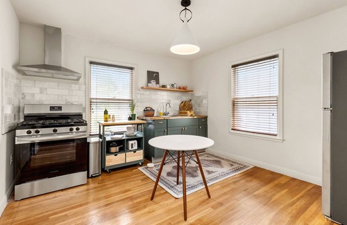 Mahncke Park House | Parkside Mid-Century Charmer in San Antonio
