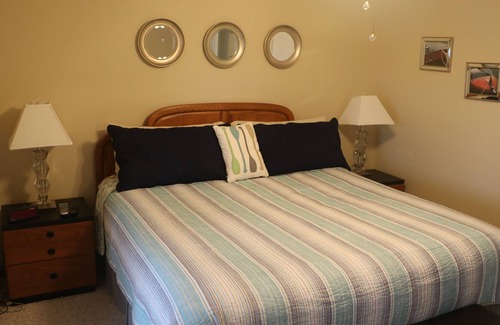 Osage Beach Condo | Parkside Place 2 Bedroom Lakefront Condo W/Boat Slip Available for Rent