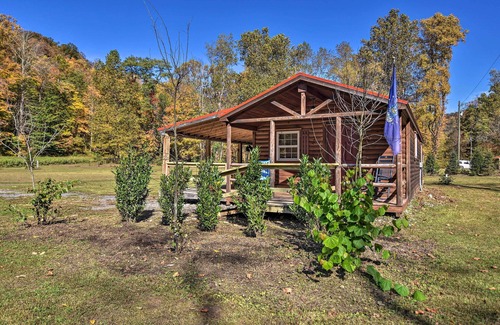 St George Cottage | Parsons Cabin w/Fire Pit & River Access!