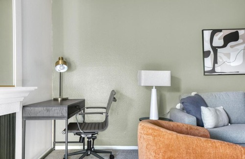 Pasadena Apartment | Pasadena 1BR w gym pool nr Colorado Ave LAX-861