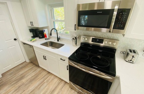 Pass-a-Grille House | Pass-A-Grille St Pete Beach 3/2 WiFi Parking