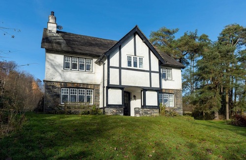Torver House | Pass the Keys | Beautiful Detached Farm House Near Lake Coniston