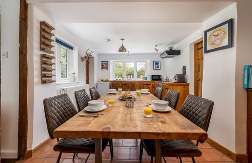 Chipping Norton House | Pass the Keys | Cotswold Country Style Living | Chipping Norton