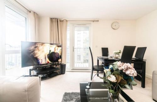 Whittington Apartment | Pass the Keys Modern 2Bedroom & 2Bathroom Apartment in Colindale - North London