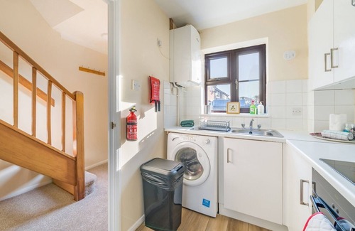 Hersham House | Pass the Keys | The Perfect Surrey Hersham Hideaway - 1 Bed Home with study and garden