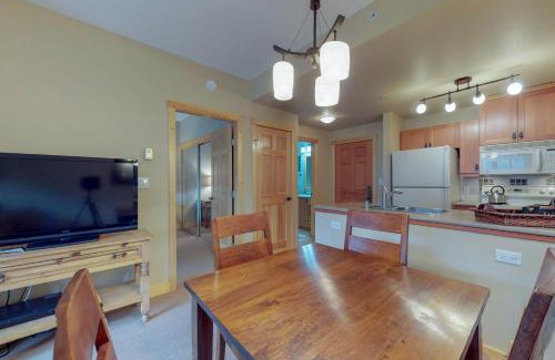 Copper Mountain Village Apartment | Passage Point 207