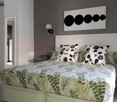 Santiago Apartment | Patio de la Escalera - Agustín Moreno 46