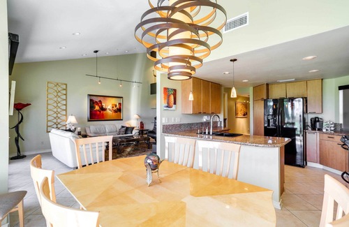 Palm Desert Condo | Patio + Resort Amenities: Palm Desert Escape