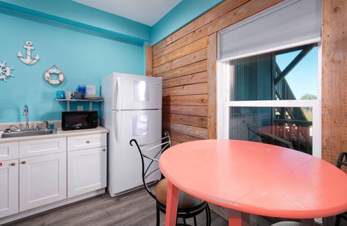 Fort Morgan Apartment | Pause by the Bay - Bayfront Unit