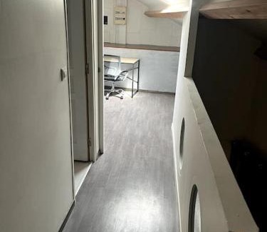 Pont de Vivaux Apartment | Pavillon en loft 87 M 10e, jacuzzi