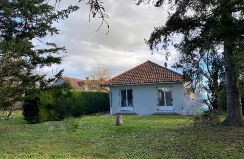 Brout-Vernet House | Pavillon rénové à Broût-Vernet avec jardin et climatisation - FR-1-489-417