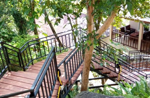 Hua Thanon Resort | PawPaw Resort