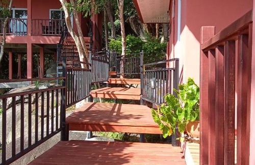 Hua Thanon Resort | PawPaw Resort