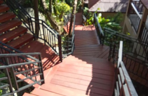 Hua Thanon Resort | PawPaw Resort