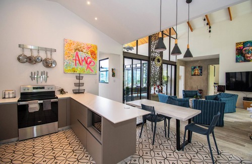 Puntarenas House | Peaceful villa, 3 bdrs with amazing mountain views!