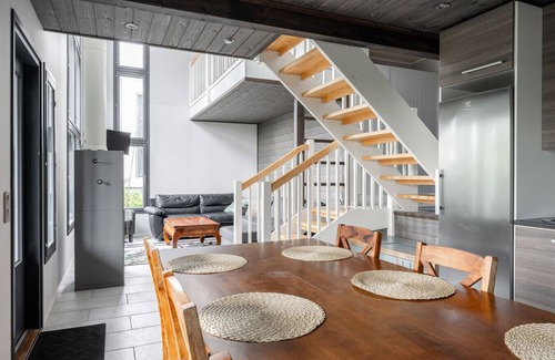 Muurame House | Peaceful 2BR Getaway Cabin at the Top of Riihivuori next to Ski Slopes