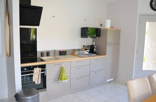Cumieres Apartment | Peaceful accommodation in a private garden for 2-4 people, with private enclosed parking.