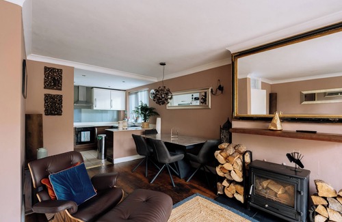 Rathmines Apartment | Peaceful + Charming 2 BR Home in Rathmines, Dublin