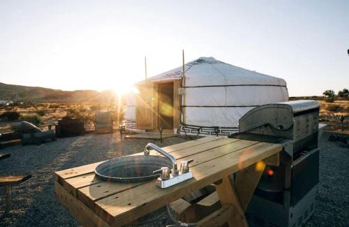 Twentynine Palms Other | Peaceful Desert Yurt Glamping with Stargazing Near Joshua Tree National Park, California