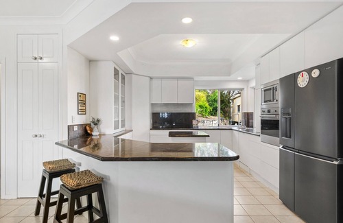 Bridgeman Downs Apartment | Peaceful Family Home: 4-Bed, Pool, Alfresco Dining