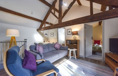 Alsop en le Dale Cottage | Peaceful Farm Cottage in the Peak District, close to walking trails.