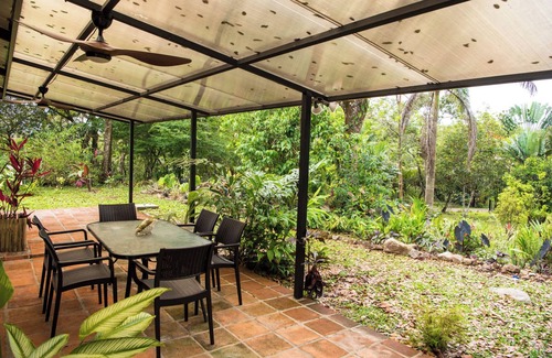 Hato Viejo House | Peaceful forest Haven w/ Shared Pool and river between David and Boquete