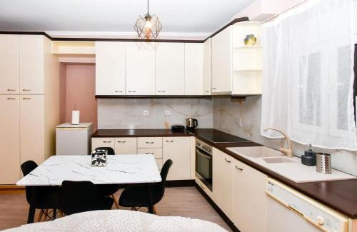 Mitilinii Apartment | Peaceful Getaways in Samos