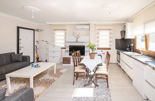 Golturkbuku Apartment | Peaceful Home with Amazing View in Gokturkbuku