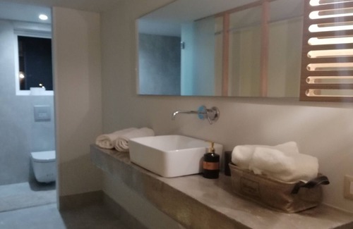 Mochos House | Peaceful modern Αpartment on Hill Cretan village (close to the beach)