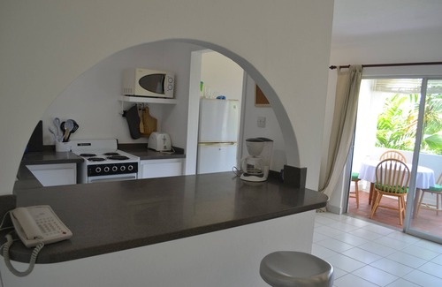 Sunset Crest Apartment | Peaceful Oasis In The Heart Of Paradise
