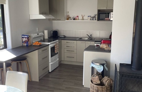 Omanawa Cabin | Peaceful Orchard Location - only 15 mins from Tauranga