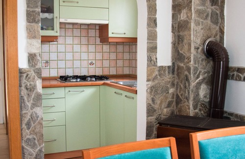 Semic Apartment | Peaceful paradise among vineyards with charming balcony view. River Kolpa nearby