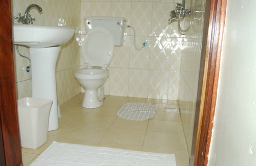 Kampala House | Peaceful private Home away from home