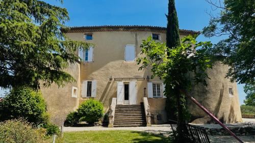 Montboucher-sur-Jabron Apartment | Peaceful retreat in Drome Provencale Castel