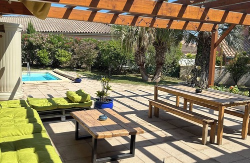 Canet-en-Roussillon House | Peaceful villa, swimming pool, BBQ & pétanque court