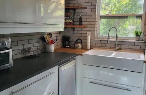 Palm Harbor House | Peaceful Zen Retreat - Beach & Pinellas Trail Close By - No Cleaning Fee