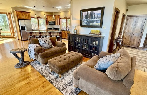 Lead Cabin | Peak1- 6000 sq ft Ski-in/Ski-Out, 5BR, 5.5Baths, Sleeps 22